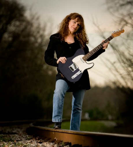 Debbie Bond, photo - Robert Sutton