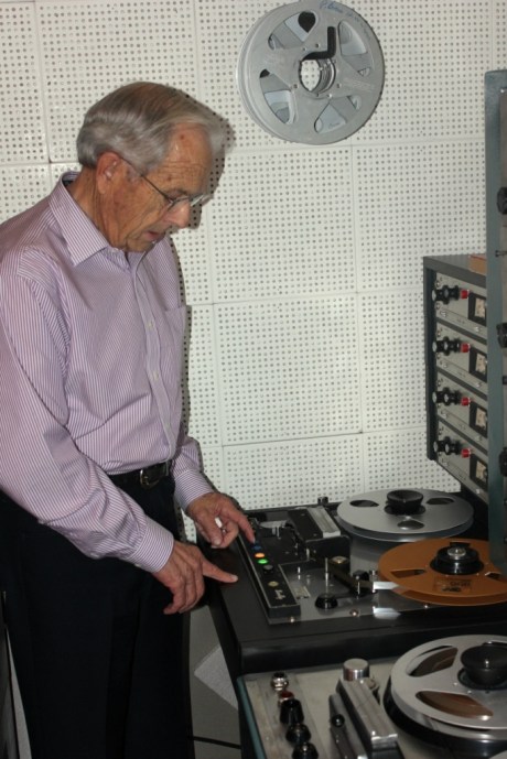 Ken Broad, Norman Petty curator, demonstrating Scully 4 track, nashville, TN, photo - Brad Hardisty